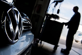 European commission warned of car emissions test cheating, five years before VW scandal